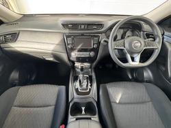 2022 Nissan X-TRAIL ST