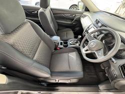 2022 Nissan X-TRAIL ST