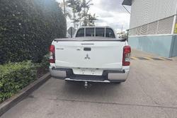 2021 Mitsubishi Triton GLX