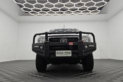 2019 Toyota Hilux SR