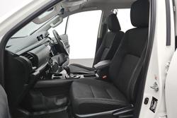 2019 Toyota Hilux SR