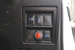 2019 Toyota Hilux SR