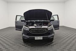 2023 Isuzu MU-X LS-T