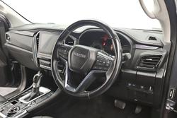 2023 Isuzu MU-X LS-T