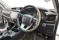 2021 Toyota Hilux SR