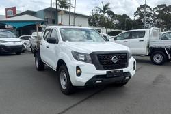 2022 Nissan Navara SL