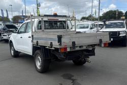 2022 Nissan Navara SL