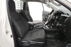 2020 Toyota Hilux SR