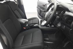 2022 Toyota Hilux SR