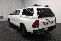 2022 Toyota Hilux SR
