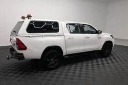 2022 Toyota Hilux SR