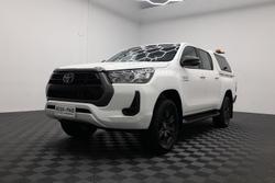 2022 Toyota Hilux SR