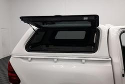 2022 Toyota Hilux SR