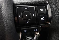 2022 Toyota Hilux SR