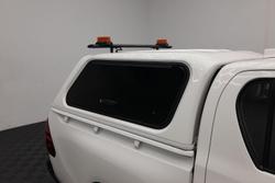 2022 Toyota Hilux SR