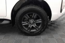 2022 Toyota Hilux SR