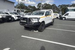 2022 Toyota Hilux SR