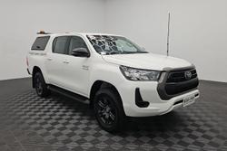 2022 Toyota Hilux SR