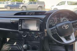 2021 Toyota Hilux SR