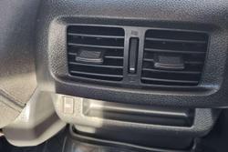 2022 Nissan Navara SL