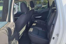 2022 Nissan Navara SL