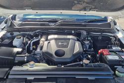 2022 Nissan Navara SL