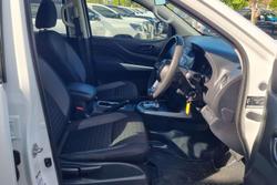 2022 Nissan Navara SL