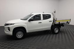 2022 Mitsubishi Triton GLX