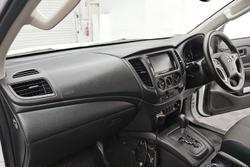 2022 Mitsubishi Triton GLX