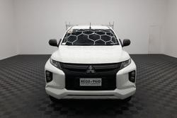 2022 Mitsubishi Triton GLX