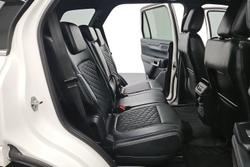 2023 Ford Everest Platinum