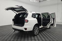 2023 Ford Everest Platinum