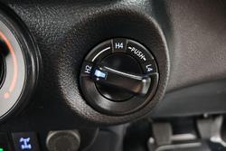 2019 Toyota Hilux SR