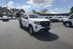 2022 Nissan Navara SL