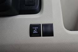 2020 Toyota Hiace Commuter GL