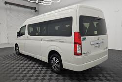 2020 Toyota Hiace Commuter GL