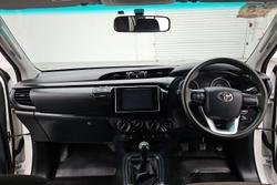 2018 Toyota Hilux SR