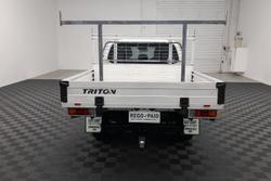 2022 Mitsubishi Triton GLX