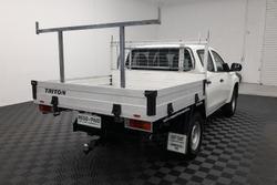 2022 Mitsubishi Triton GLX