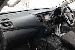 2022 Mitsubishi Triton GLX