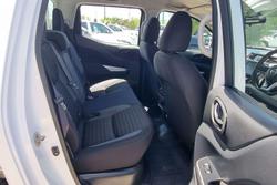 2021 Nissan Navara SL