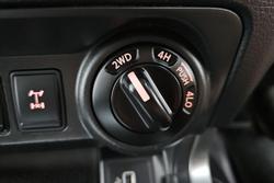 2021 Nissan Navara SL