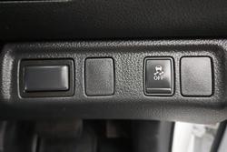 2021 Nissan Navara SL