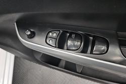 2021 Nissan Navara SL