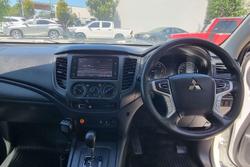 2022 Mitsubishi Triton GLX