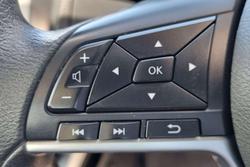 2021 Nissan Navara SL