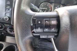 2022 Toyota Hilux SR