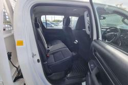 2022 Toyota Hilux SR