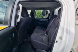 2022 Toyota Hilux SR