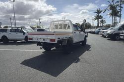 2022 Toyota Hilux SR